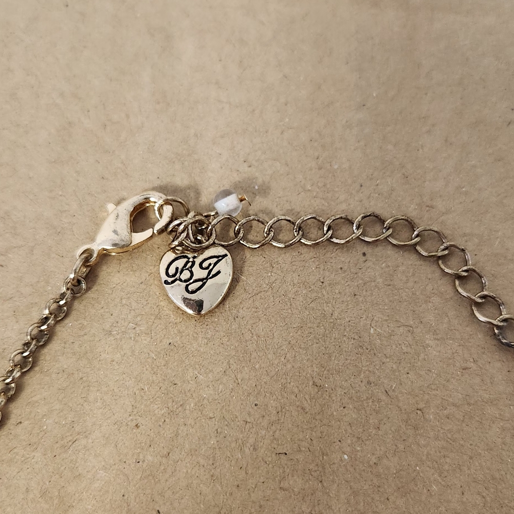 Betsey Johnson Heart Necklace - Picture 2 of 3